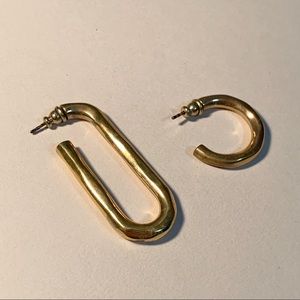 [Vintae brass asymmetrical earrings]